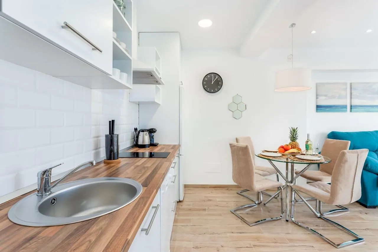 Sea View First Line Apartment Mediterraneo 7 By Rafleys Марбелья
